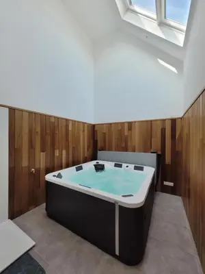 Plan de l'établissement Maison familiale proche plages avec jacuzzi