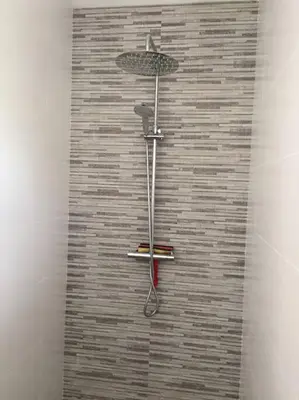 Salle de bains dans l'établissement Maison contemporaine 8 personnes Bénodet