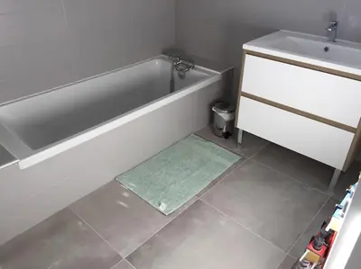 Salle de bains dans l'établissement Maison contemporaine 8 personnes Bénodet