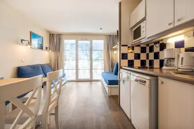 Cuisine ou kitchenette dans l'établissement Résidence Cap Azur - maeva Home - Appartement 2 pièces 5 personnes - Confort MAE-4229