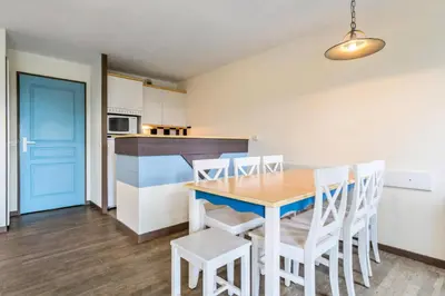 Cuisine ou kitchenette dans l'établissement Résidence Cap Azur - maeva Home - Appartement 3 Pièces 7 Personnes - Confort MAE-4376