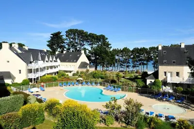 Piscine de l'établissement Résidence Cap Azur - maeva Home - Appartement 3 Pièces 7 Personnes - Sélection MAE-5087 ou située à proximité