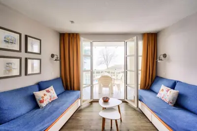 Coin salon dans l'établissement Le Cap Glénan - maeva Home - 2 Pièces 5 Personnes Confort MAE-5638