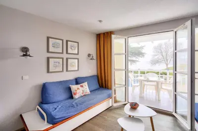 Coin salon dans l'établissement Le Cap Glénan - maeva Home - 2 Pièces 5 Personnes Confort MAE-5638