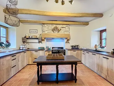 Cuisine ou kitchenette dans l'établissement La Ferme de Kerraoul