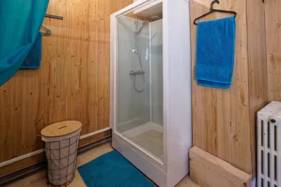 Salle de bains dans l'établissement Gîte de Mammig
