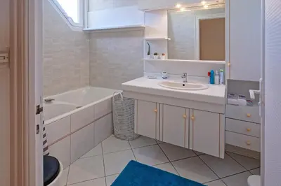 Salle de bains dans l'établissement Gîte de Mammig