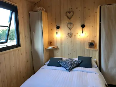 Un ou plusieurs lits dans un hébergement de l'établissement Camping de la côte des légendes