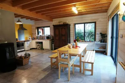 Cuisine ou kitchenette dans l'établissement Gite Le POMMIER