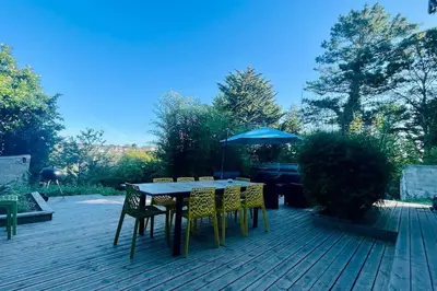Jardin de l'établissement Ti-hañv - la maison d'été