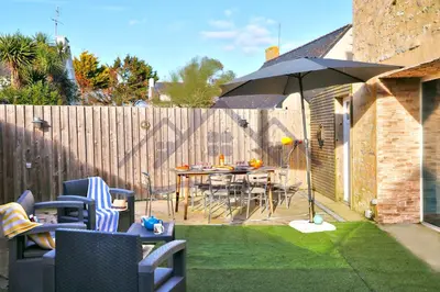 Terrasse ou espace extérieur de l'établissement LocaLise - M2A - Ty Maen Gouloù - Maison avec extérieur entièrement clos - Proche du centre et du port - Draps inclus - Animaux bienvenus