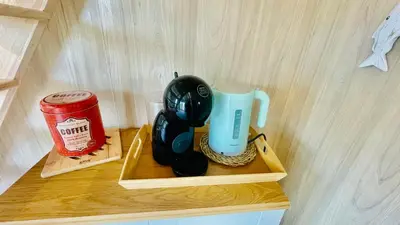 Plateau bouilloire dans l'établissement Tiny house proche de Morgat