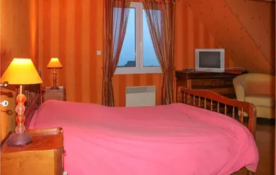Un ou plusieurs lits dans un hébergement de l'établissement Beach Front Home In Plougonvelin