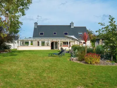 Jardin de l'établissement Holiday Home Guiriden by Interhome