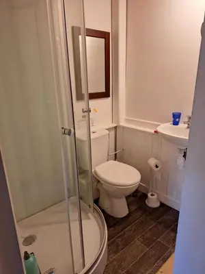Salle de bains dans l'établissement Le Gîte Des Korrigans