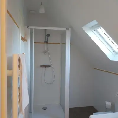Salle de bains dans l'établissement Résidence KREIZ AN AVEL