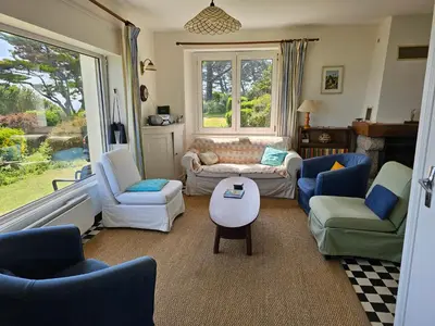 Coin salon dans l'établissement Ker Douara - Île Callot