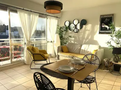 Coin salon dans l'établissement Appartement cosy à Bénodet, 4 pers, plage à 260m, parking privé - FR-1-481-151