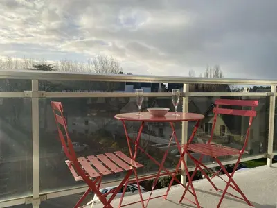 Balcon ou terrasse dans l'établissement Appartement cosy à Bénodet, 4 pers, plage à 260m, parking privé - FR-1-481-151