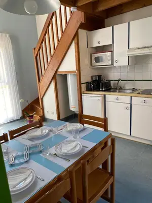 Cuisine ou kitchenette dans l'établissement VVF Fouesnant les Glénan