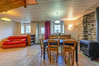 Coin salon dans l'établissement Menez Triaou - Maison avec grand jardin