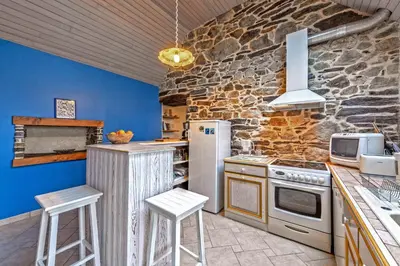 Cuisine ou kitchenette dans l'établissement Menez Triaou - Maison avec grand jardin
