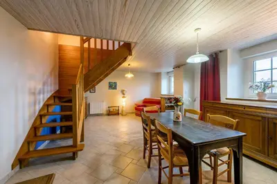 Coin salon dans l'établissement Menez Triaou - Maison avec grand jardin