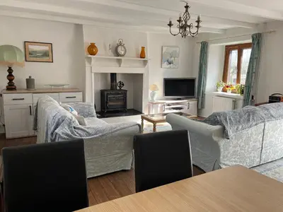Coin salon dans l'établissement Bri29 - Poullaouen - Murmur-y-coed