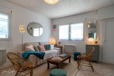 Coin salon dans l'établissement TY GLAZ : la plage à 400 m, maison de charme