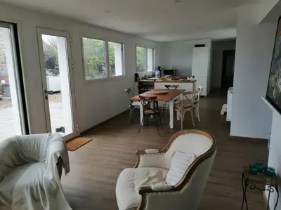 Coin salon dans l'établissement Maison sur la côte des légendes 4P