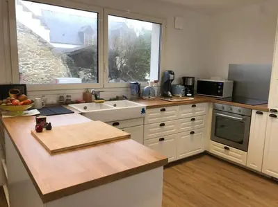 Cuisine ou kitchenette dans l'établissement Maison sur la côte des légendes 4P