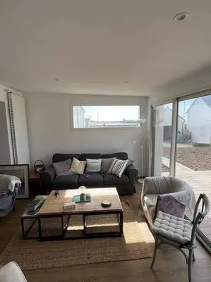 Coin salon dans l'établissement Maison sur la côte des légendes 4P