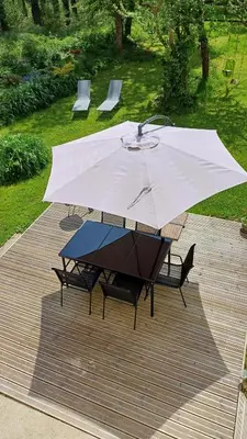Jardin de l'établissement La maison au cœur de la forêt