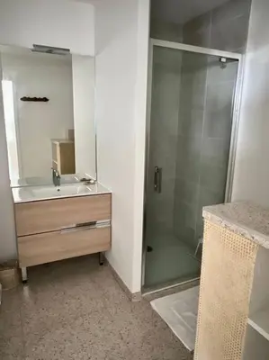 Salle de bains dans l'établissement Gwiskaou A 170m de la plage