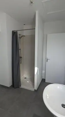 Salle de bains dans l'établissement L'appart le “BapTho”