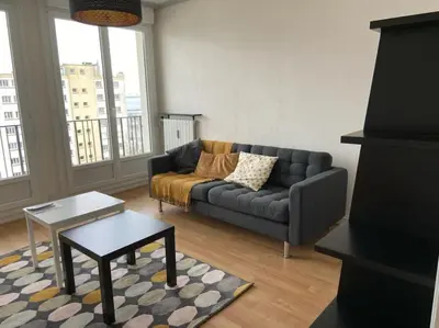Coin salon dans l'établissement Appt 2 ch vue mer à 5' de la gare de BREST