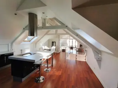Plan de l'établissement LOFT face à la ville Close Concarneau