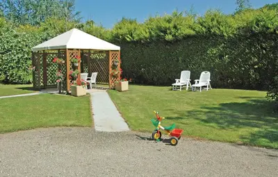 Jardin de l'établissement Holiday Home Gouesnac'h - 02