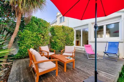 Jardin de l'établissement Vue sur le port - Maison pour 10 avec jardin