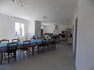 Cuisine ou kitchenette dans l'établissement Gite de Pellein