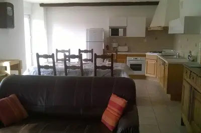 Cuisine ou kitchenette dans l'établissement La route bleue