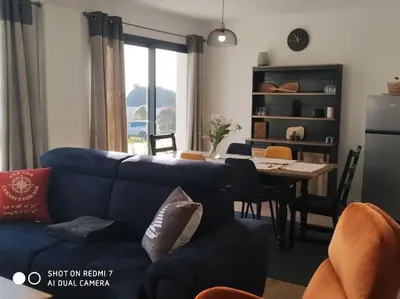 Cuisine ou kitchenette dans l'établissement gîte le bel air face à la mer