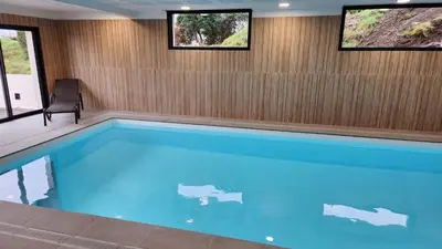 Piscine de l'établissement Villa Ty Spa ou située à proximité