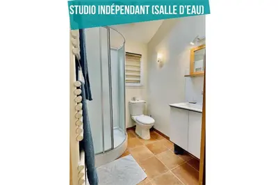 Salle de bains dans l'établissement Villa Ker Den