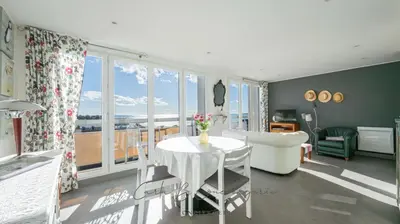 Coin salon dans l'établissement EVASION MARINE appartement VUE MER 2-4 personnes