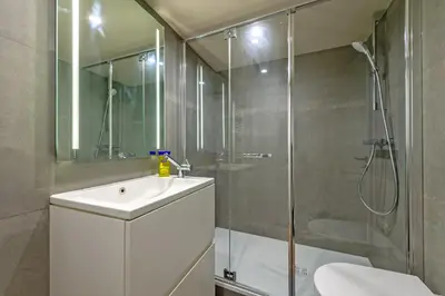 Salle de bains dans l'établissement Ar Barzh Kadiou I