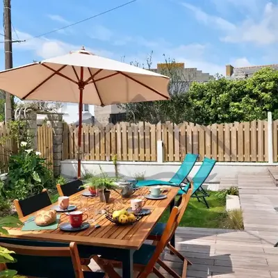 LocaLise - M1 - Bain de mer - Maison entièrement rénové avec jardin clos - Wifi inclus - Draps inclus - Animaux bienvenus