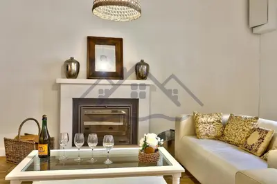 Coin salon dans l'établissement LocaLise - M4 - Ty Gwenn - La maison à la pointe de Lechiagat - Accès à deux pas d'une terrasse vue mer privative - Wifi inclus - Draps inclus - Animaux bienvenus