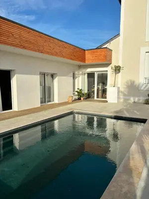 Piscine de l'établissement La maison de Julia - Piscine privée ou située à proximité
