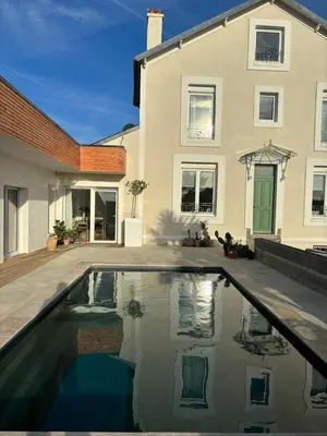 Piscine de l'établissement La maison de Julia - Piscine privée ou située à proximité